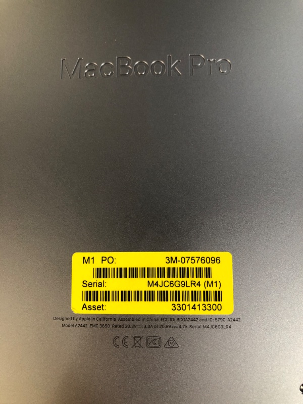 Photo 7 of -MINOR- MacBook Pro (14-inch, 2021)