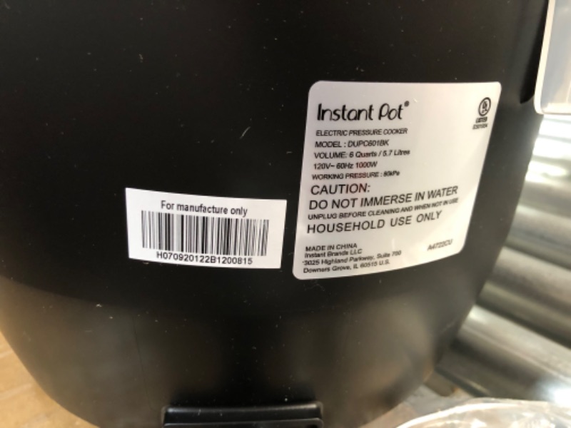 Photo 3 of **USED**Instant Pot Duo V6 7-in-1 Electric Multi-Cooker, 6qt black