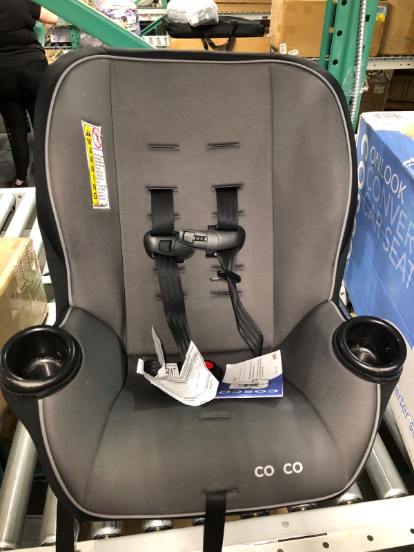 Photo 1 of **USED** Cosco Onlook 2-in-1 Convertible Car Seat,  Black Arrows
