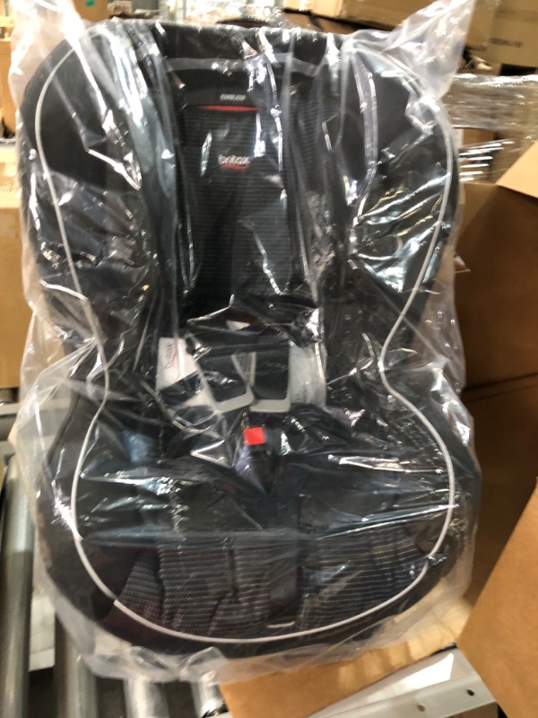 Photo 2 of Britax Emblem 3 Stage Convertible Car Seat, Dash