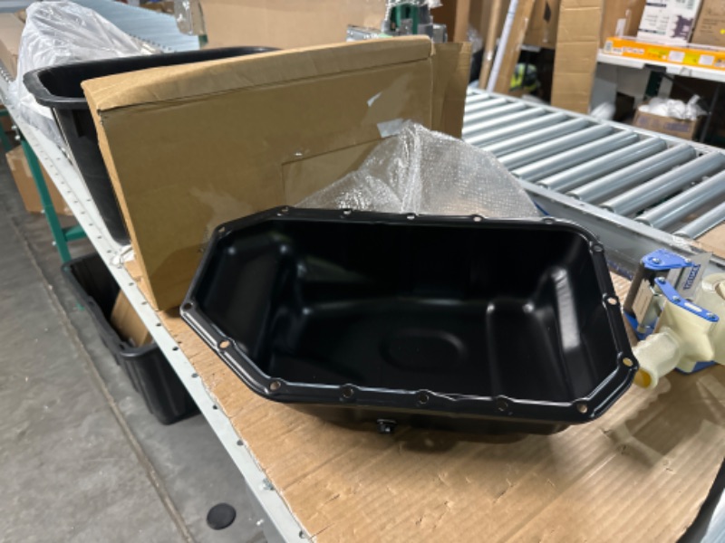 Photo 2 of Dorman 264-410 Engine Oil Pan Compatible with Select Acura/Honda Models