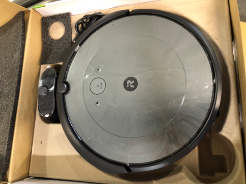 Photo 4 of [USED] iRobot Roomba i2 w/ Virtual Wall