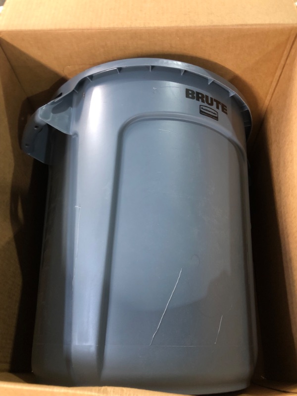 Photo 2 of [USED]  Rubbermaid Brute Round Trash Can 10 gallon