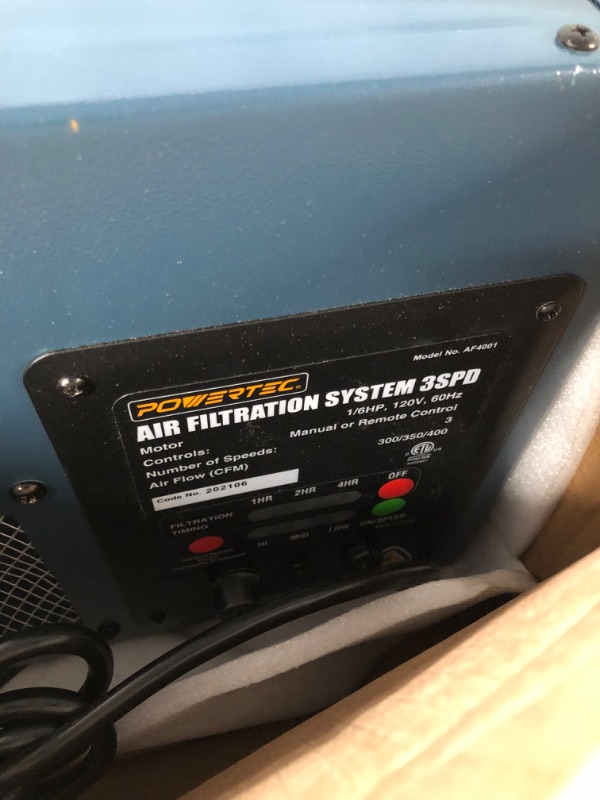 Photo 2 of **Missing back back cover, remote and filters**
POWERTEC AF4001 Remote Controlled 3-Speed Air Filtration System (300/350/400 CFM)
