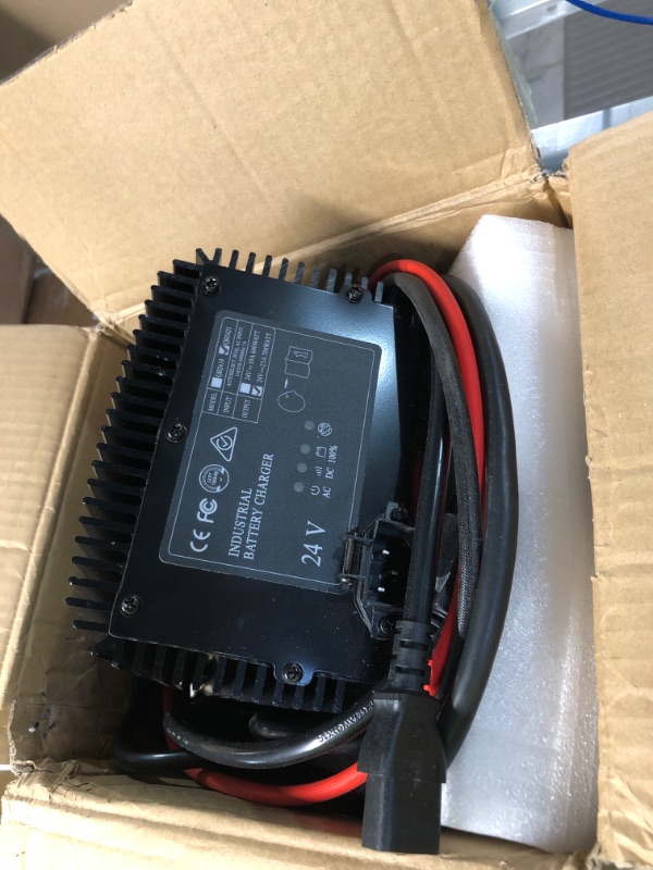 Photo 2 of FridayParts 24V 25A HB600 HB600-24b Battery Charger 