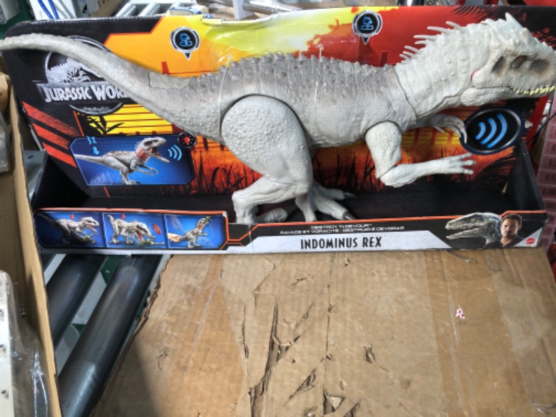 Photo 2 of Jurassic World Destroy 'N Devour Indominus Rex