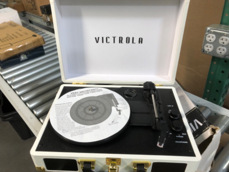 Photo 6 of Victrola Vintage 3-Speed Bluetooth Portable Suitcase Record Player  **LOOKS BRAND NEW**