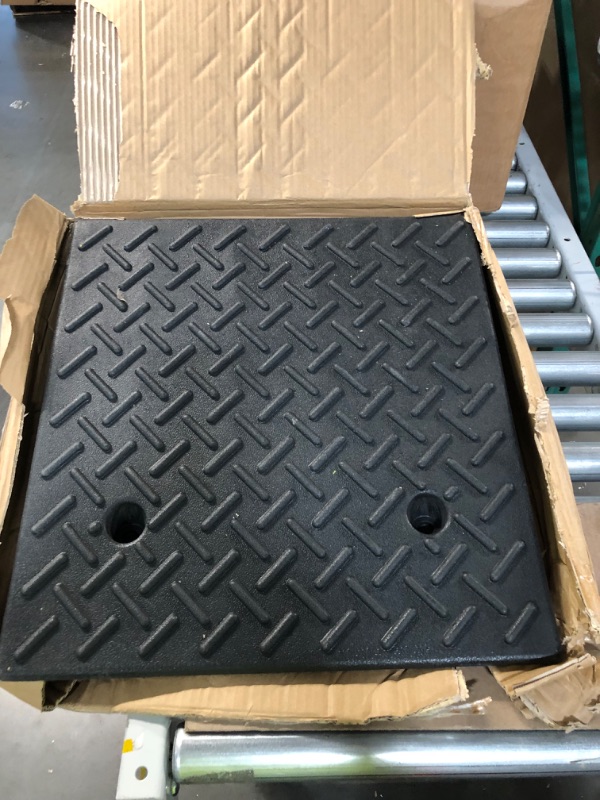 Photo 2 of Rubber Curb Ramp 19.6" × 19.6" × 6", Portable ****LOOKS BRAND NEW****