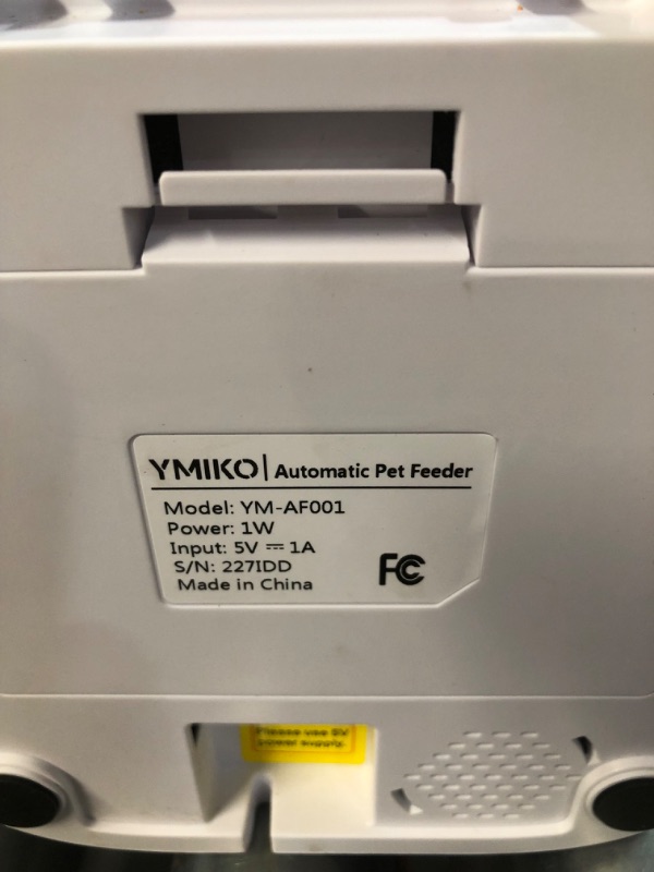 Photo 1 of *Used/Dirty* Ymiko Automatic Cat Feeder, with Voice Recorder, with Programmable Timer, 1-4 Meals Per Day (3L)
