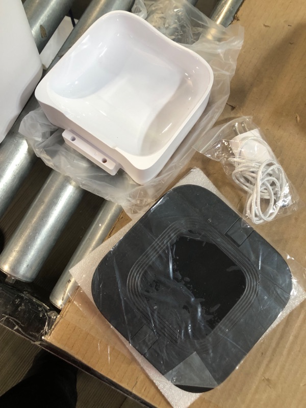 Photo 1 of *Used/Dirty* Ymiko Automatic Cat Feeder, with Voice Recorder, with Programmable Timer, 1-4 Meals Per Day (3L)