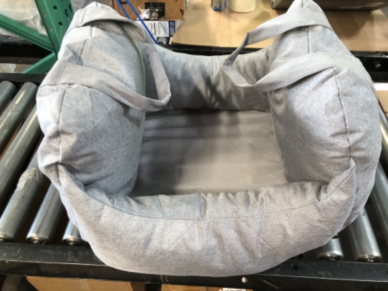 Photo 2 of *Missing 1 cushion* PET AWESOME Dog Car Seat, Light Grey 20 x 20 x 17 inches