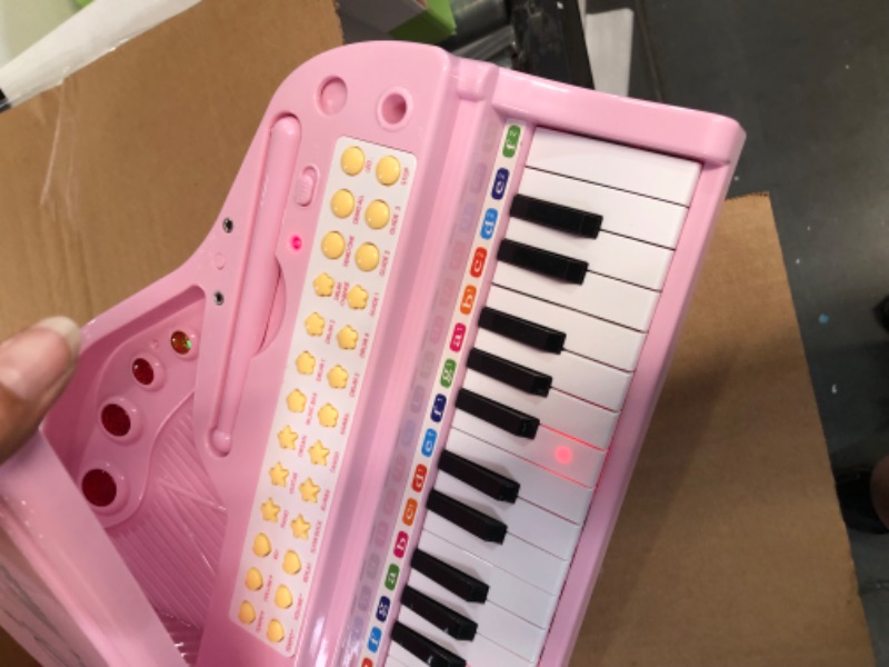 Photo 7 of *USED/SEE NOTES**Conomus 31 Keys Piano Keyboard Toy for Kids, Pink