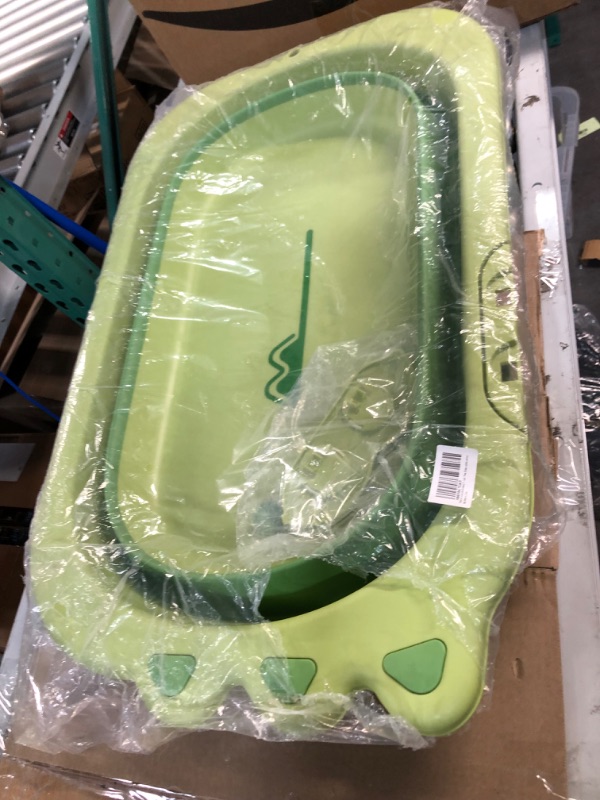 Photo 2 of **USED BUT APPEARS NEW**   Foldable Collapsible Bathtub Portable Travel Washing Tub (Green)