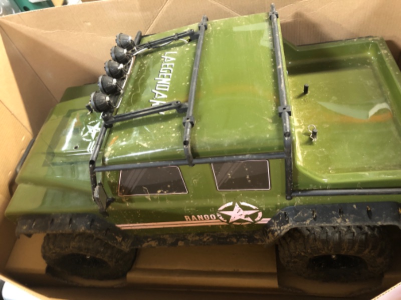 Photo 1 of LAEGENDARY RC Crawler - 4x4 Offroad Crawler Remote Control Truck.