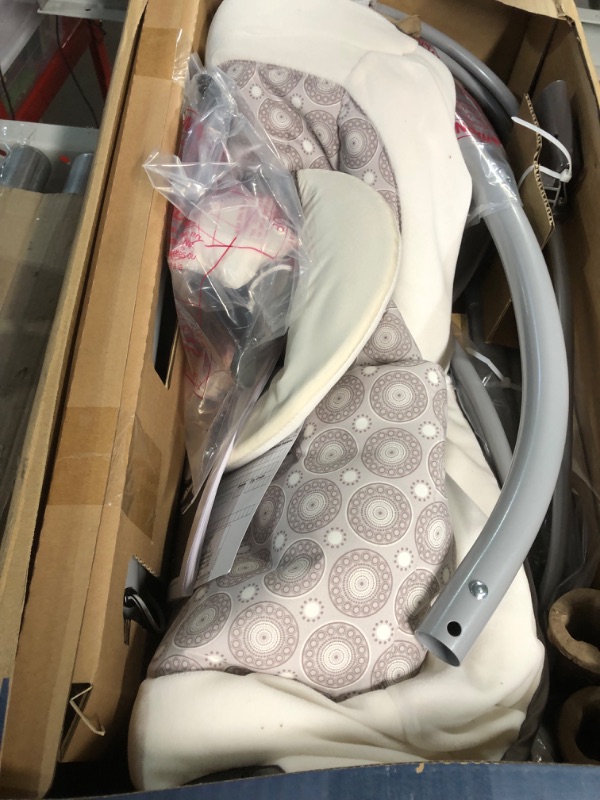 Photo 2 of Graco Simple Sway Abbington Baby Swing