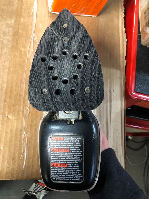 Photo 3 of (READ NOTES) BLACK+DECKER MOUSE 1.2 Amp Electric Detail Sander (BDEMS600)