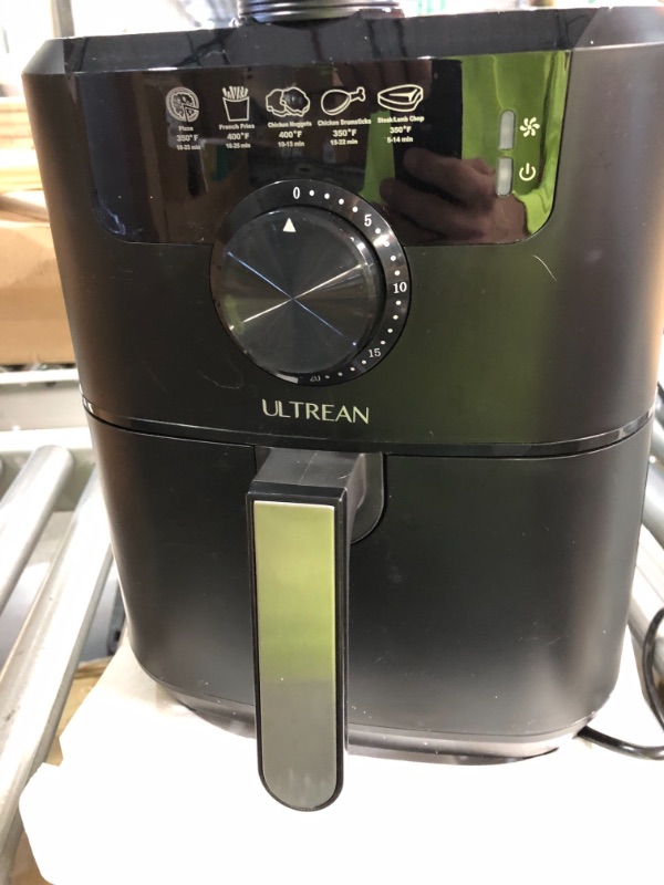 Photo 2 of *USED*
Ultrean 4.5 Quart Air Fryer Small, with Temp& Time Knob, Non-Stick, 1500W