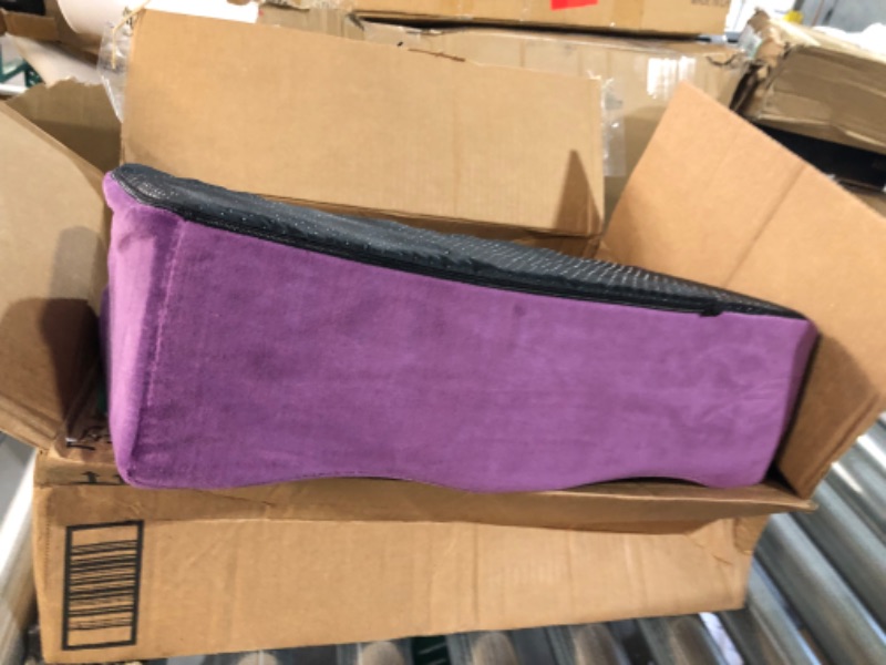 Photo 1 of *IN GOOD CONDITION* YESINDEED The Original Brazilian Butt Lift Pillow