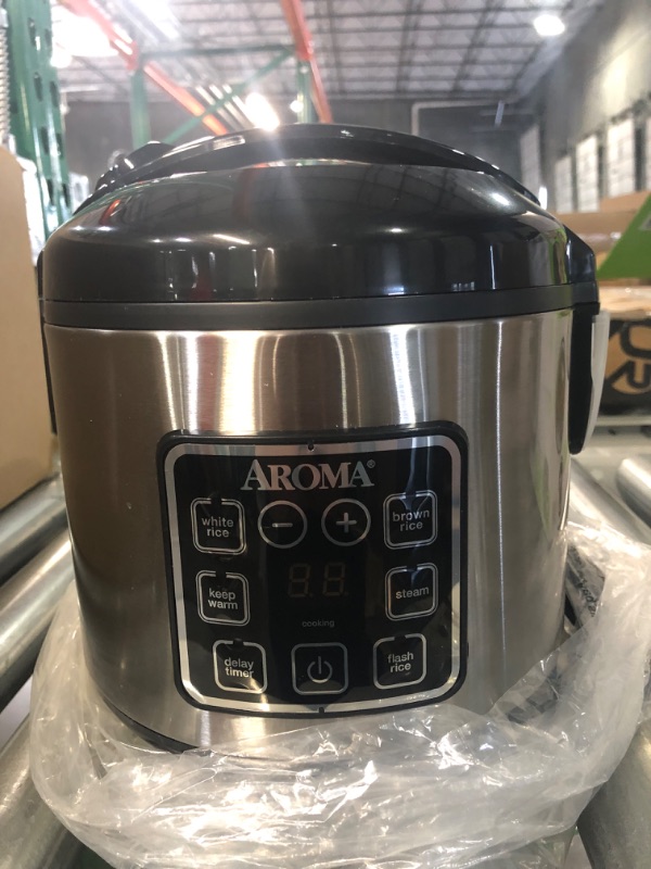 Photo 2 of Aroma Housewares ARC-914SBD Digital Cool-Touch Rice Grain Cooker and Food Steamer, Basic 