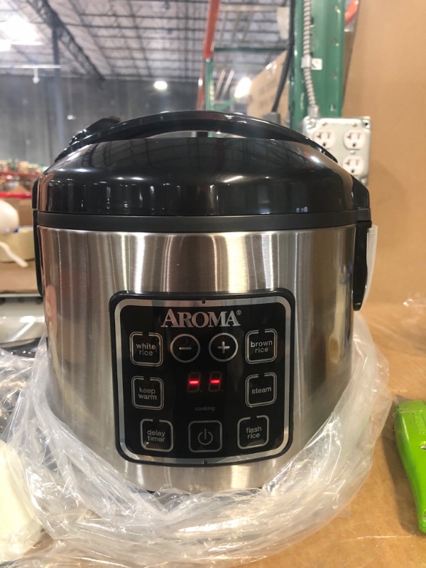 Photo 3 of Aroma Housewares ARC-914SBD Digital Cool-Touch Rice Grain Cooker and Food Steamer, Basic 