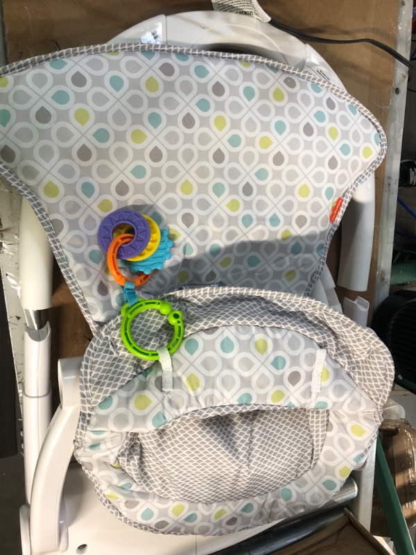 Photo 1 of Fisher-Price Portable Baby Chair 