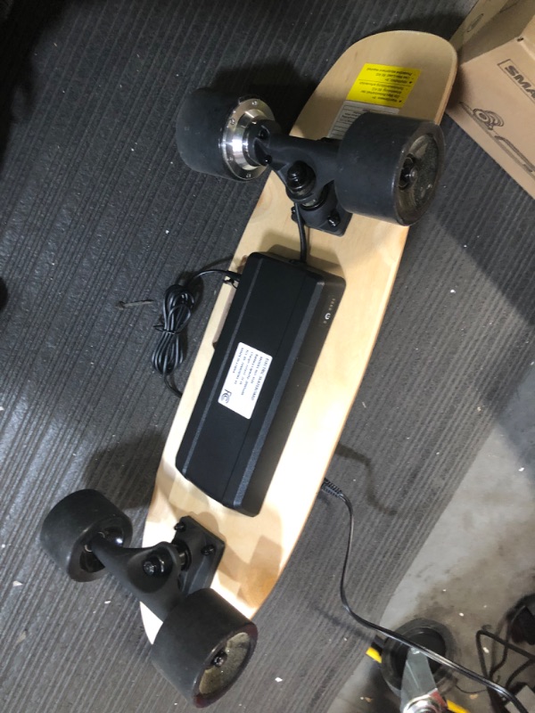 Photo 4 of ***USED*** OppsDecor Electric Skateboard with Remote Electric Longboard for Adults&Teens 7 Layers Maple Skateboard Electric for Beginners, 12 MPH Top Speed, 10 Miles Range(US Stock) Black