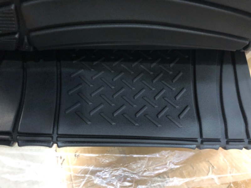 Photo 4 of *NEW* Motor Trend  Rubber Car Floor Mats