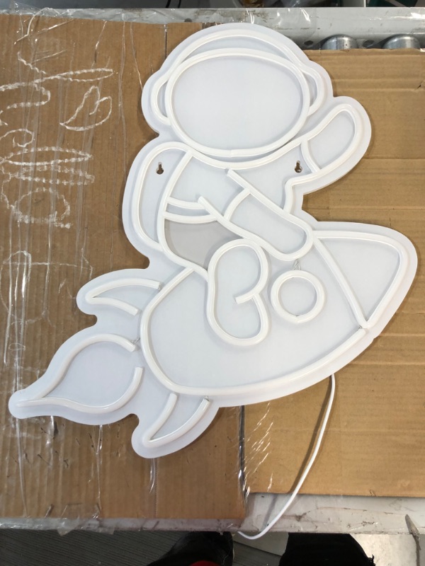 Photo 3 of [Brand New] MIXIAOKIT Astronauts Neon Sign 19.7inches 