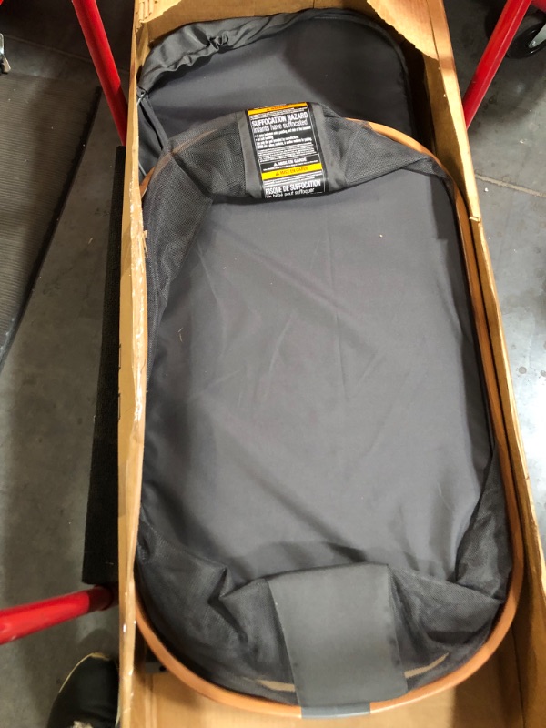 Photo 1 of **USED** Maxi Cosi Iora 2-in-1 Co-Sleeper Essential Graphite