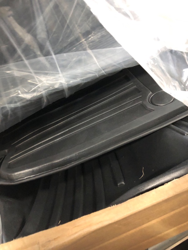 Photo 3 of Jdeymat Custom Fit Floor Mats and Cargo Trunk Liner for Mercedes Benz GLE Class 2020 - 2023 (Not for Coupe)