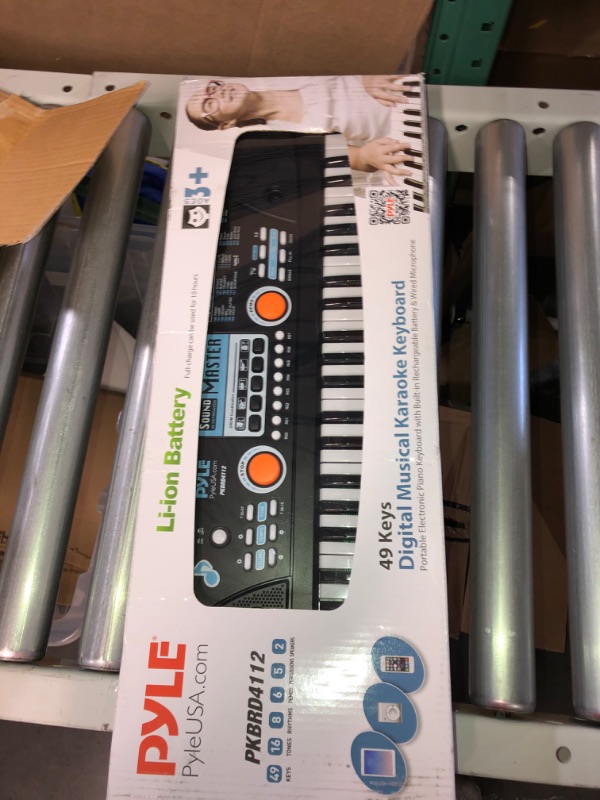 Photo 2 of Digital Electronic Musical Keyboard