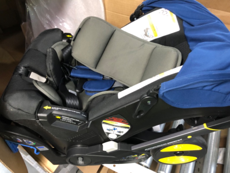 Photo 3 of ***USED/LIKE NEW*** Graco FastAction Fold Jogger Travel System | Includes the FastAction Fold Jogging Stroller and SnugRide 35 Infant Car Seat, Gotham