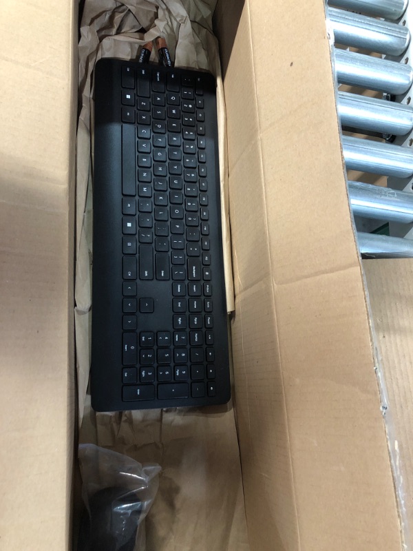 Photo 1 of Standard black keyboard