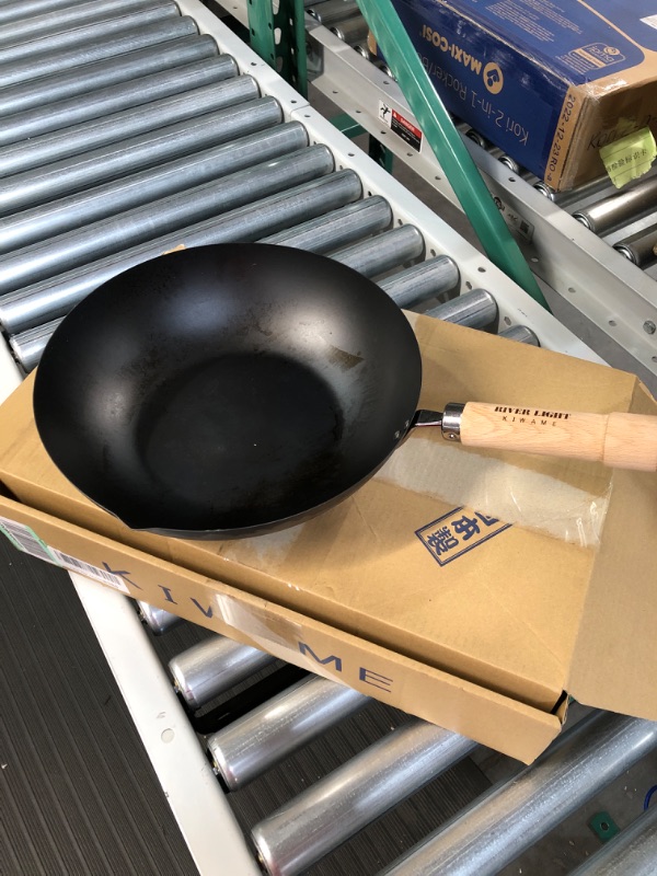 Photo 2 of  River Light Iron Frying Pan, 11.8 inches (30 cm), Induction Compatible, Wok, Made in Japan