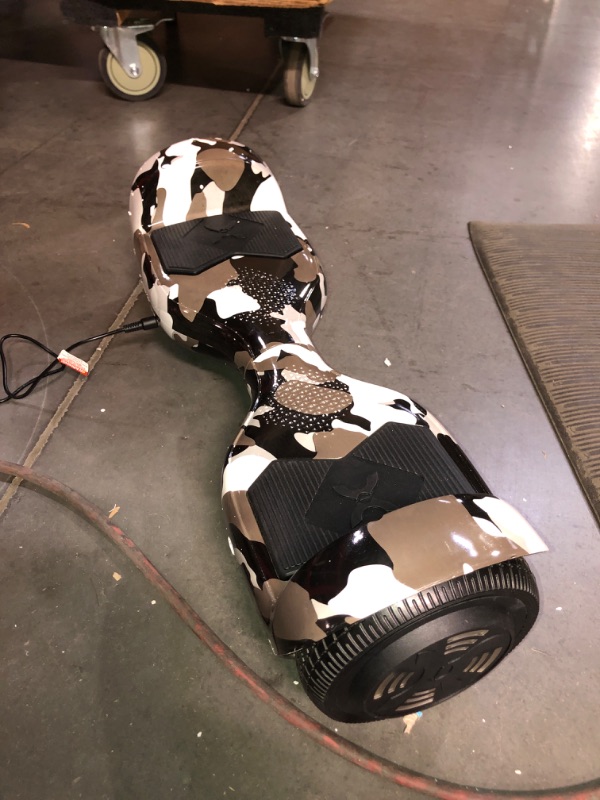 Photo 2 of (READ NOTES) Hover-1 Helix Electric Hoverboard | 7MPH Top Speed, 4 Mile Range, 6HR Full-Charge ?24.75 x 9.25 x 9 inches
