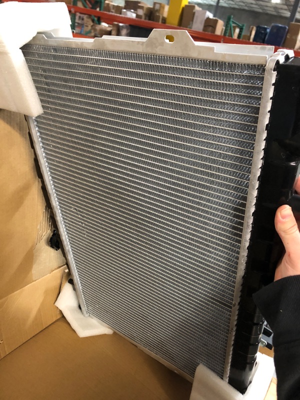 Photo 4 of (READ NOTES) DWVO Radiator Complete Radiator Compatible with 2001-2006 Hyundai Elantra ?29.6 x 21.9 x 5.4 inches
