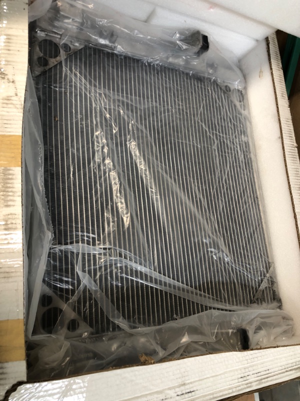 Photo 2 of COLD CASE RADIATORS-MOJ995 07-17 Jeep Wrangler JK Radiator - Silver - SEEMS NEW - UNABLE TO TEST 