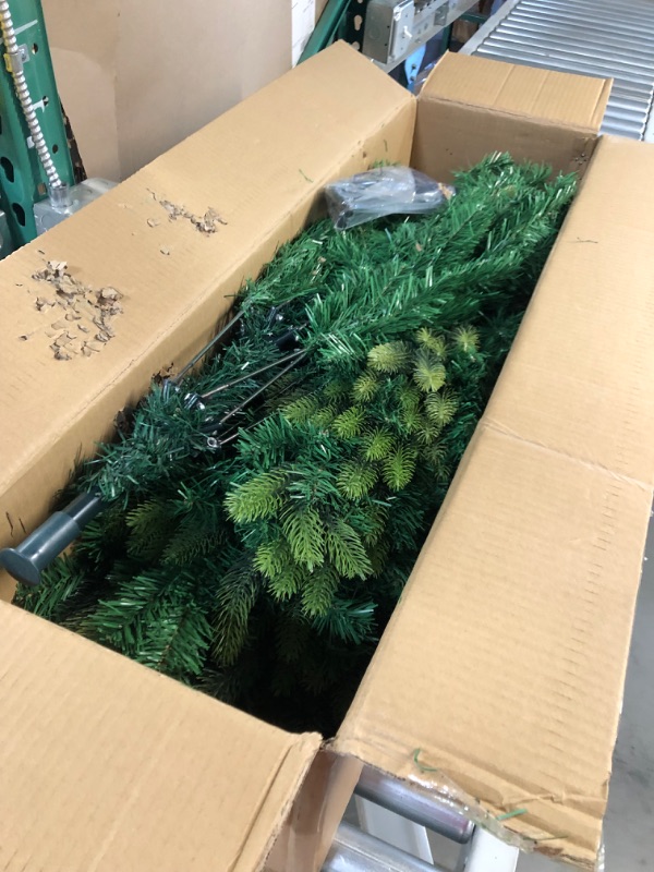 Photo 2 of 6Ft. Artificial Christmas Trees 975 Branch Tips Polyethylene