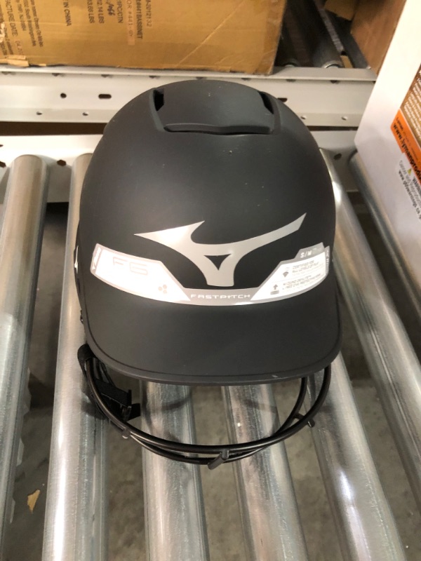 Photo 2 of [USED] Mizuno F6 Youth Fastpitch Softball Batting Helmet with Mask
