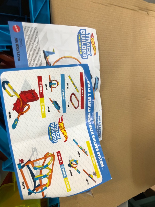 Photo 2 of [USED] Hot Wheels Track Set 