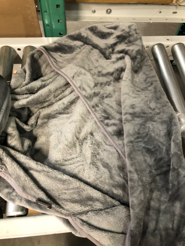 Photo 2 of [USED] Zero Grid Premium Lightweight Travel Blanket - Gray