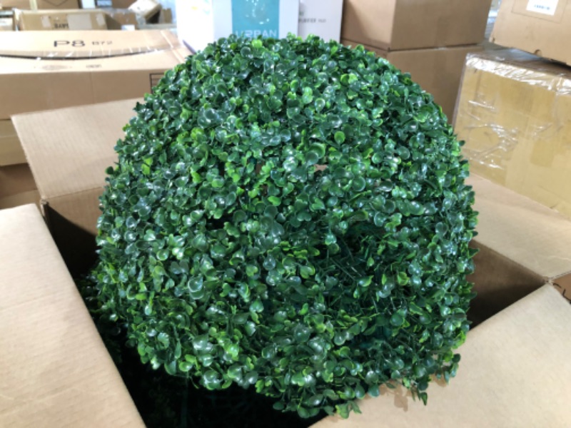 Photo 2 of [DAMAGE] Artificial Plant Topiary Balls for Outdoor Decor