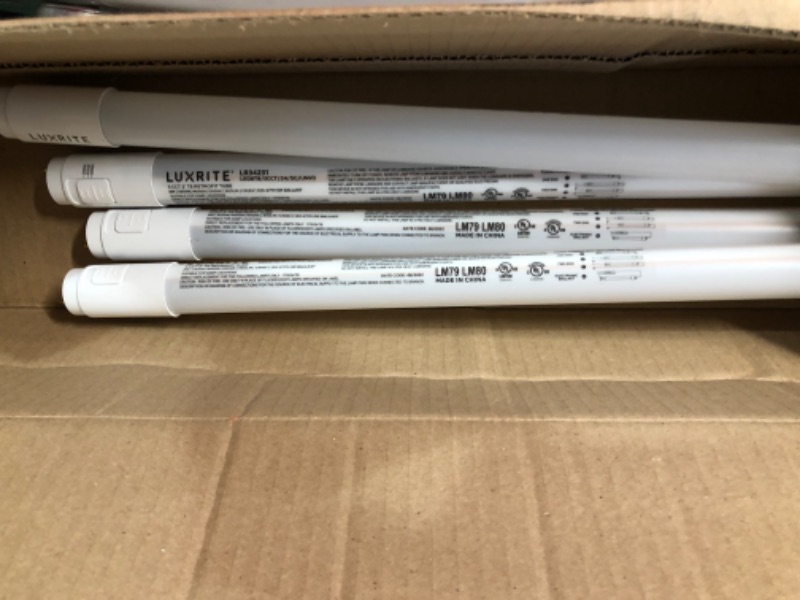 Photo 2 of [USED] Luxrite F17T8/865 17W 24 Inch T8 Fluorescent Tube - 4pk