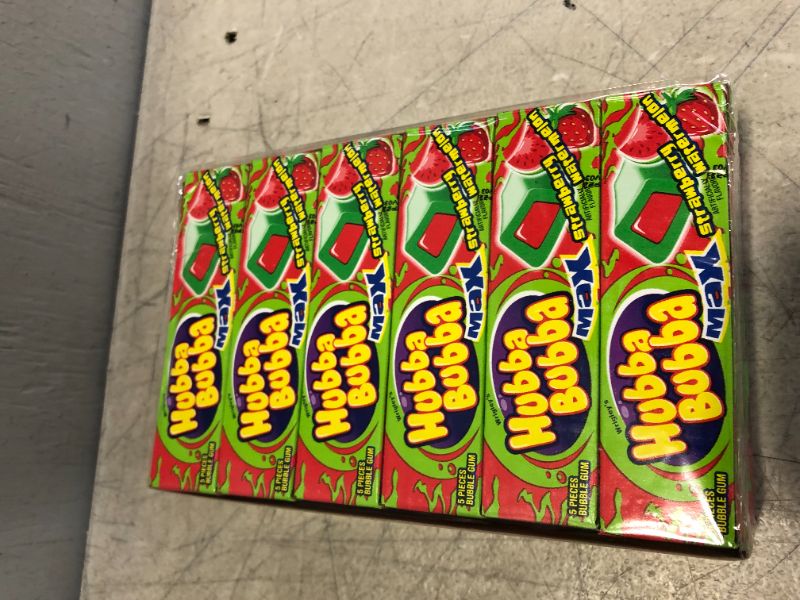 Photo 3 of (18 Pack) HUBBA BUBBA Max Bubble Gum Strawberry Watermelon Flavored Chewing Gum, 5 Piece BB 9/02/23
