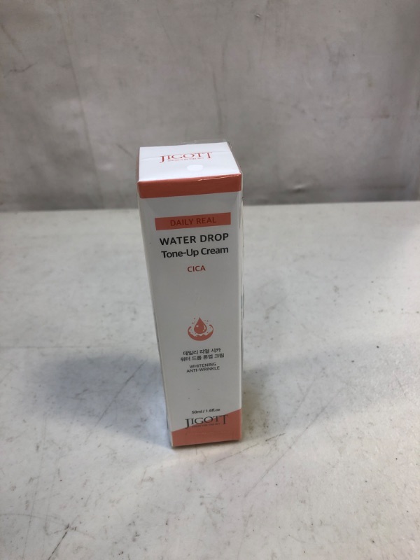 Photo 2 of [JIGOTT] Daily Real Cica Water Drop Tone Up Cream 50ml / 1.7fl oz Centella asiatica extract(10,000ppm) korean cosmetics
