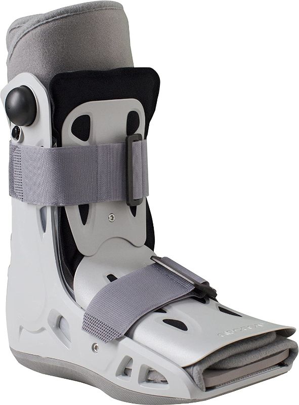 Photo 1 of Aircast AirSelect Walker Brace/Walking Boot size medium
