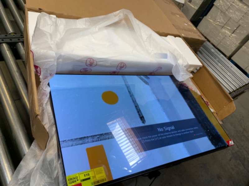 Photo 3 of LG C2 Series 42-Inch Class OLED evo Gallery Edition Smart TV OLED42C2PUA, 2022 - AI-Powered 4K TV, Alexa Built-in, Box Packaging Damaged, Item is New

