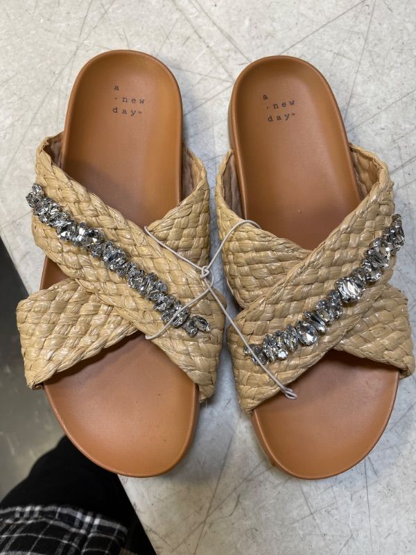 Photo 2 of Women's Phylis Raffia Slide Sandals - a New Day™
Size: 9.5
Color: almond