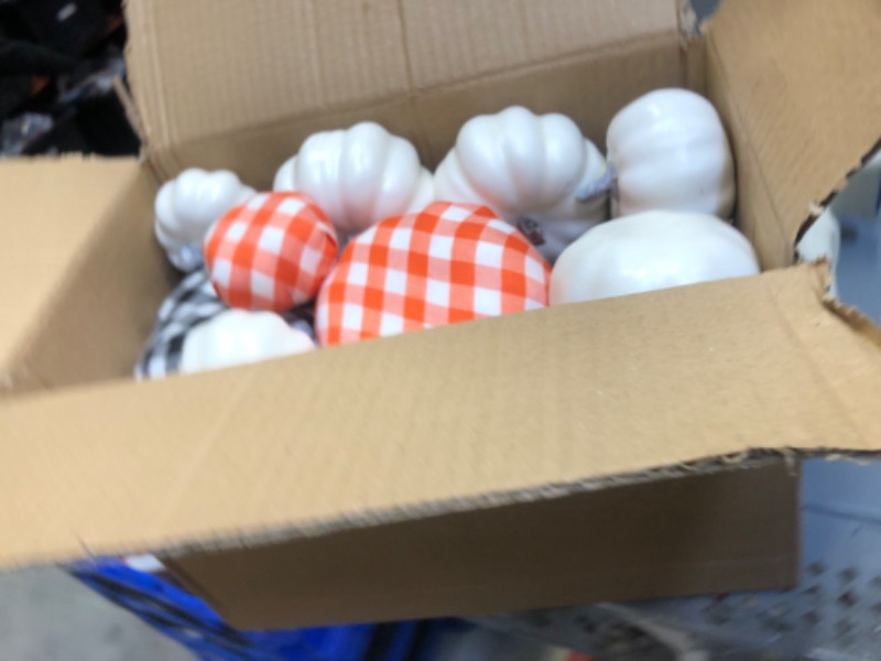 Photo 1 of 12pcs Artificial Pumpkins Decor Fake Decorative Pumpkins with Assorted Color and Size for Fall Outdoor Thanksgiving Halloween Table Decorations
