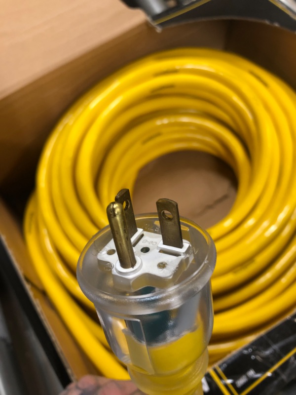 Photo 1 of 2992 10/3 SJTW 100-Foot Extra Heavy-Duty Premium Contractor Extension Cord with Lighted End, 125V/20A/2500W 100 ft (not american)